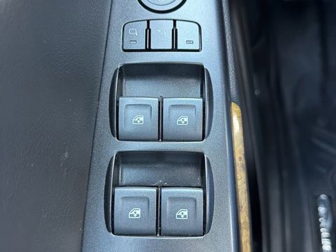 Used 2017 GMC Yukon Denali w/ Open Road Package AWD/4WD image 7