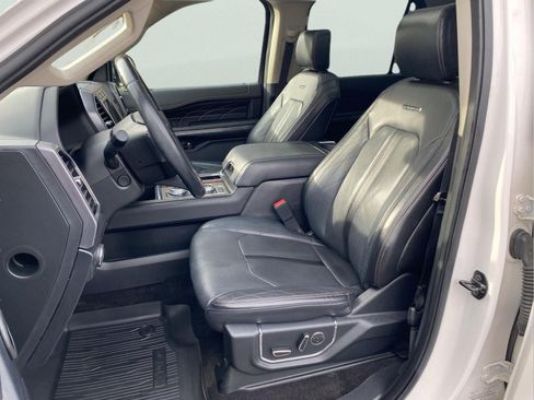 Used 2019 Ford Expedition Platinum AWD/4WD image 13