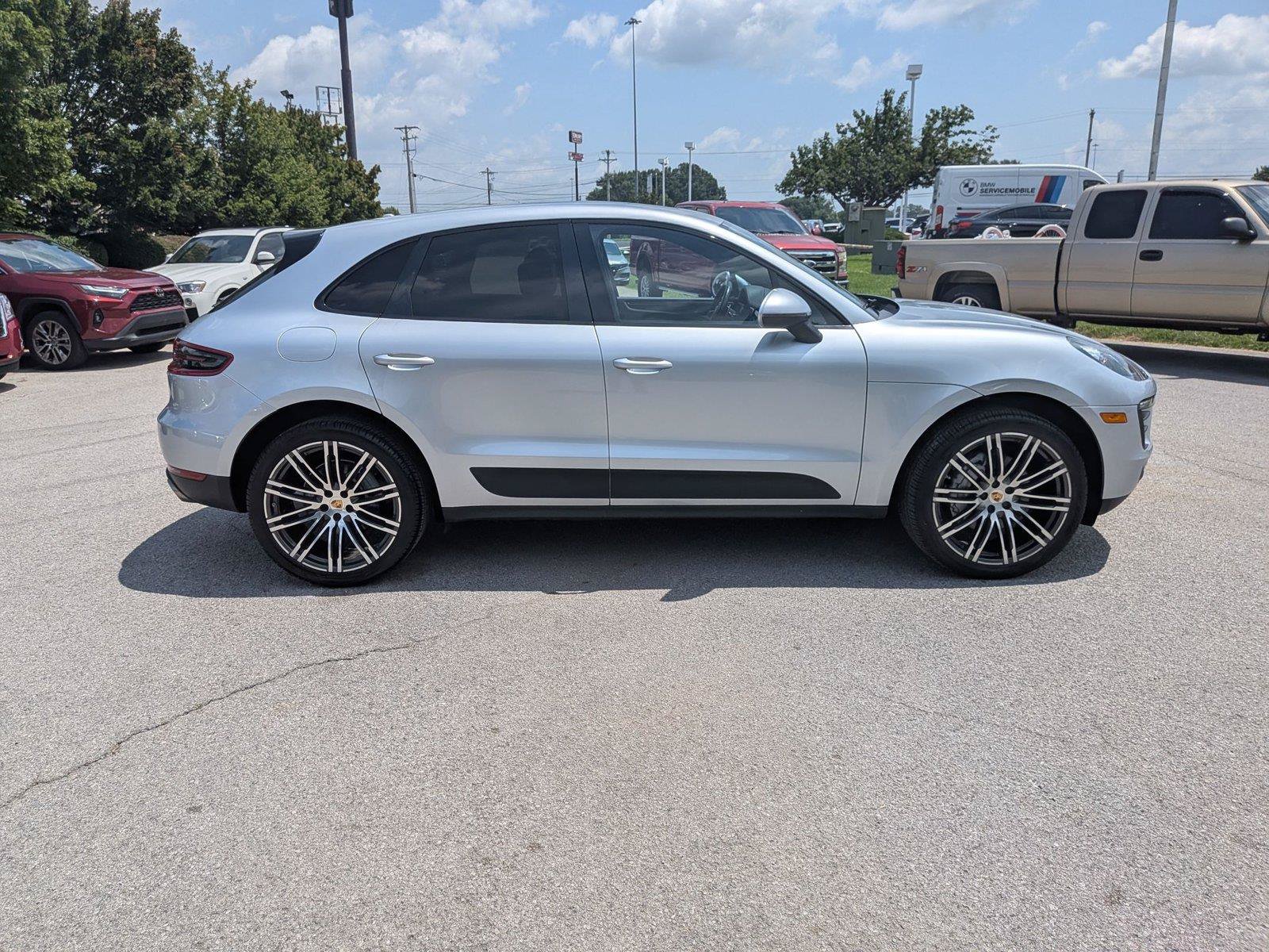 Used 2018 Porsche Macan S AWD/4WD image 6