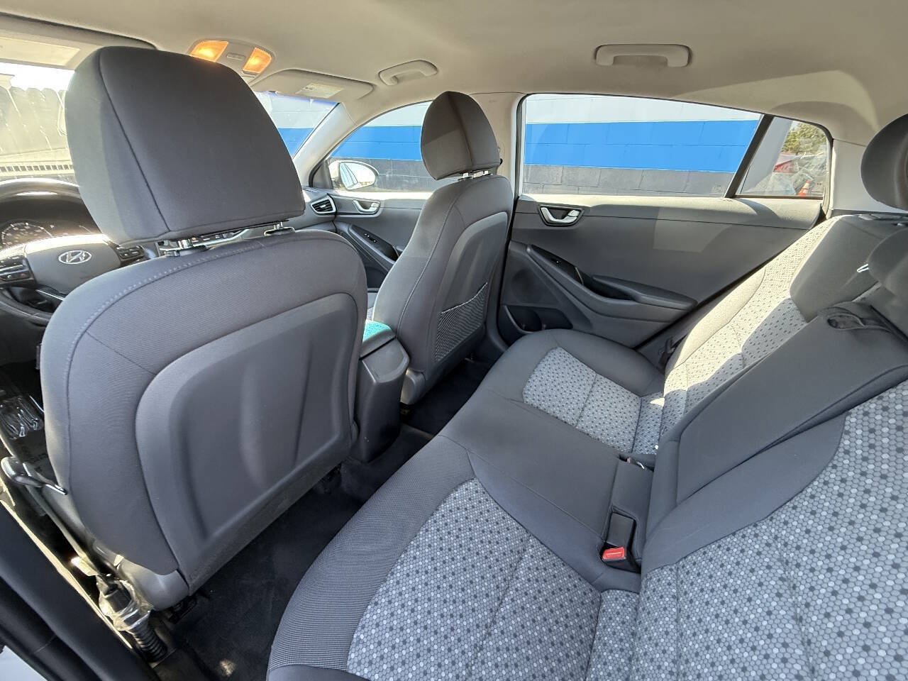 Used 2018 Hyundai Ioniq Plug-In Hybrid FWD image 14