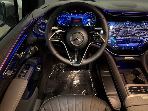 New 2026 Mercedes-Benz EQS 400 4MATIC SUV image 13