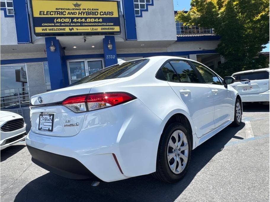 Used 2024 Toyota Corolla LE FWD image 31
