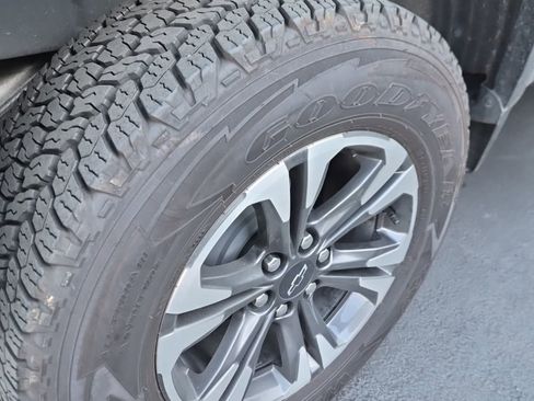 Used 2022 Chevrolet Colorado Z71 image 24