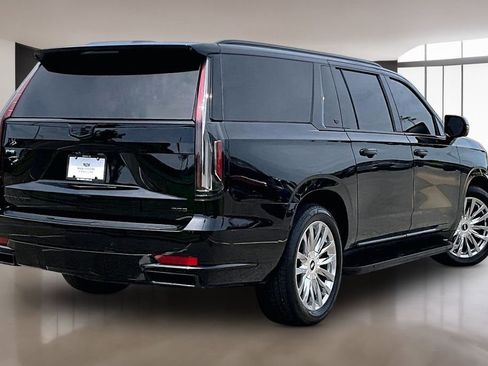 Used 2024 Cadillac Escalade ESV Premium Luxury Platinum AWD/4WD image 2