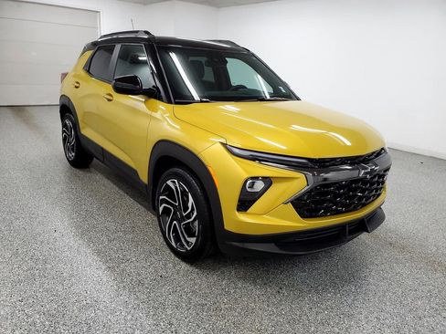 Used 2024 Chevrolet TrailBlazer RS w/ Convenience Package image 3