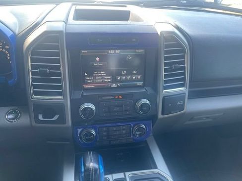 Used 2015 Ford F150 Lariat w/ Equipment Group 502A Luxury RWD image 12