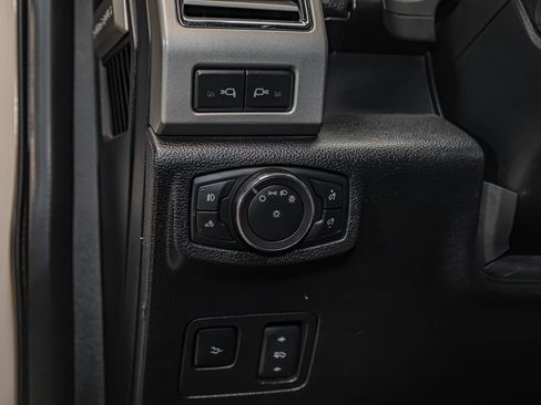 Used 2017 Ford F350 Lariat w/ Lariat Ultimate Package AWD/4WD image 18