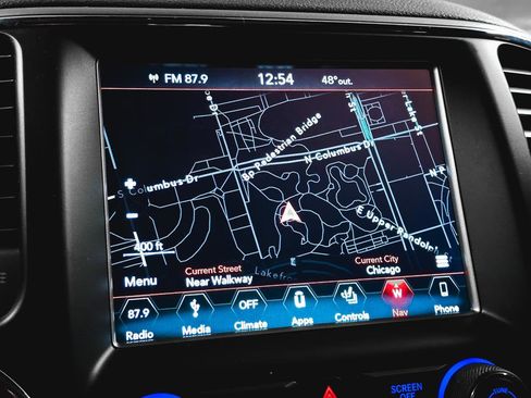 Used 2018 Jeep Grand Cherokee Altitude image 27