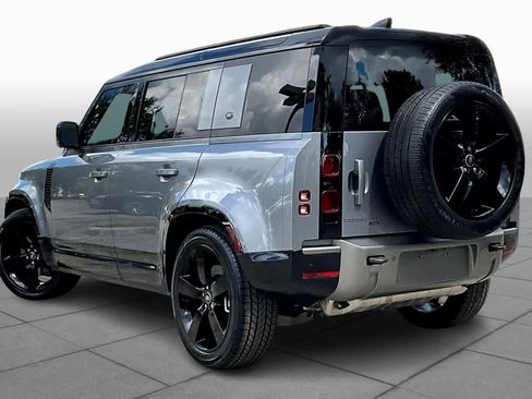 Used 2022 Land Rover Defender 110 X-Dynamic HSE image 11