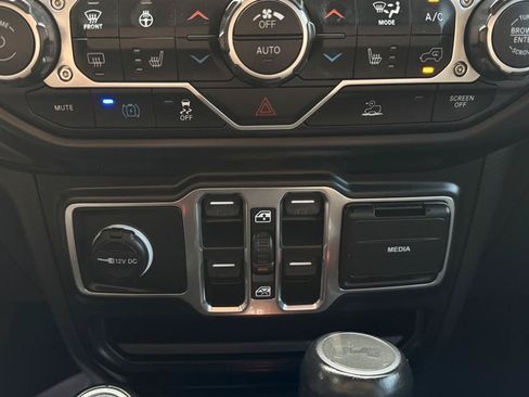 Used 2023 Jeep Wrangler Unlimited Sahara w/ Cold Weather Group AWD/4WD image 54