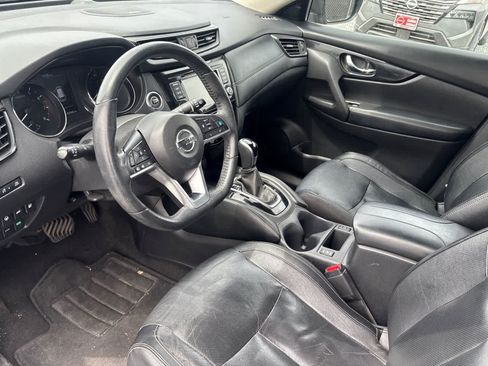 Used 2019 Nissan Rogue SL FWD image 14