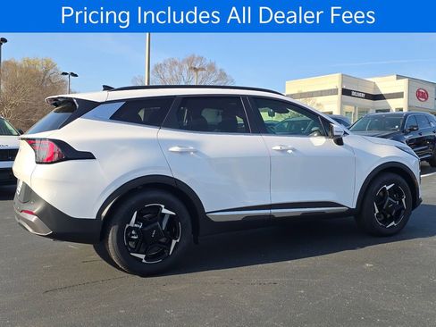 New 2026 Kia Sportage EX FWD image 3