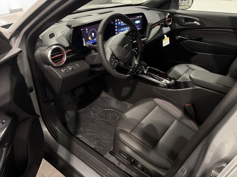 New 2026 Chevrolet Trax RS w/ Sunroof Package image 15