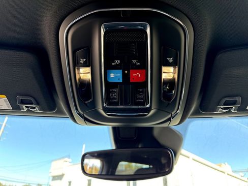 New 2025 Jeep Grand Cherokee L Laredo image 25