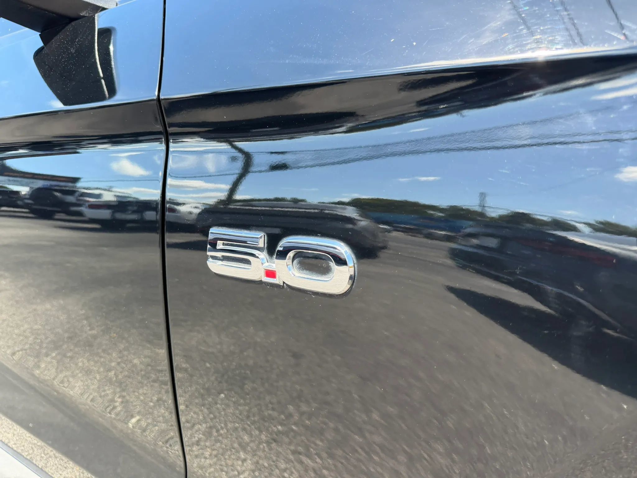 Used 2015 Ford Mustang GT RWD image 10