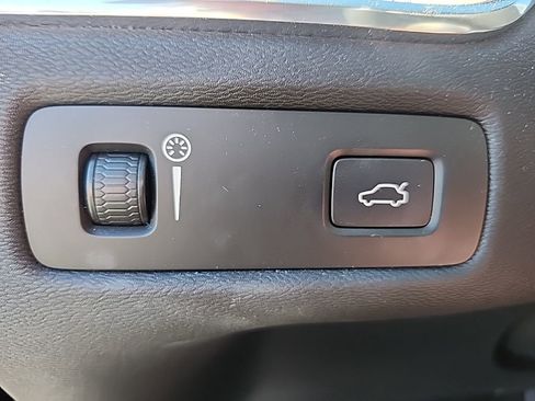 Used 2021 Volvo XC60 T5 Inscription w/ Advanced Package image 27