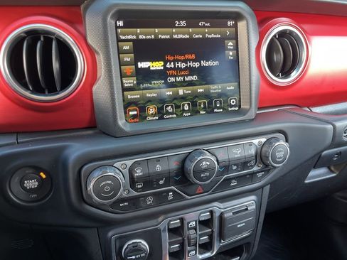 Used 2022 Jeep Gladiator Rubicon w/ LED Lighting Group image 36