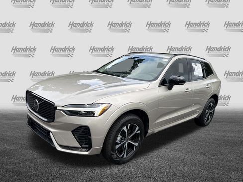 Used 2026 Volvo XC60 B5 Core AWD/4WD image 6