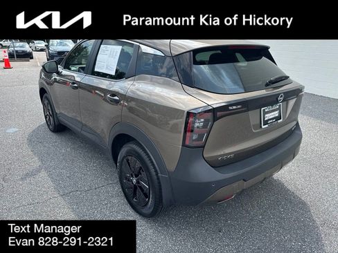 Used 2025 Nissan Kicks S AWD/4WD image 5