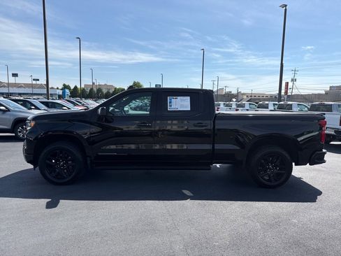 Used 2025 Chevrolet Silverado 1500 High Country w/ Midnight Edition AWD/4WD image 6