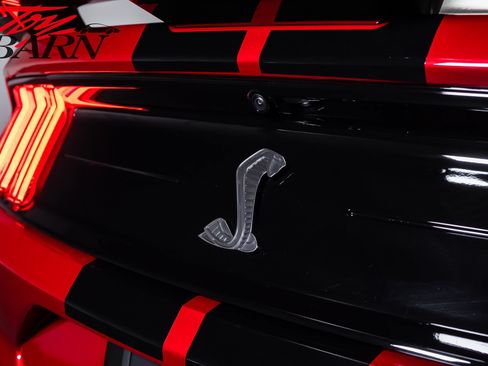 Used 2021 Ford Mustang Shelby GT500 w/ Technology Package RWD image 13