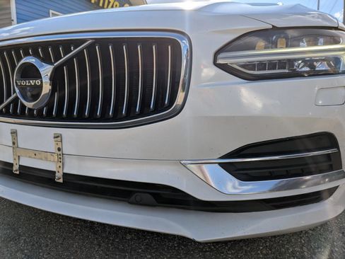 Used 2018 Volvo S90 T8 Inscription w/ Convenience Package AWD/4WD image 10