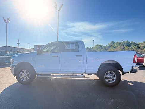 Used 2024 RAM 2500 Big Horn w/ Off Road Package AWD/4WD image 4