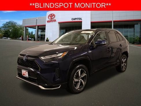 Certified 2022 Toyota RAV4 SE image 6