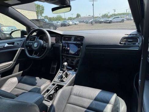 Used 2018 Volkswagen Golf R 4-Door AWD/4WD image 14