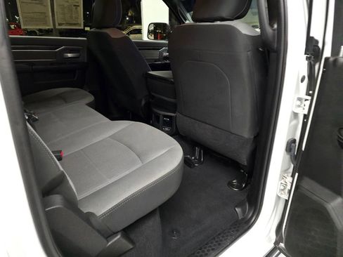 Used 2022 RAM 2500 Big Horn AWD/4WD image 37