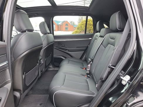 Used 2025 Jeep Wagoneer S Limited image 10