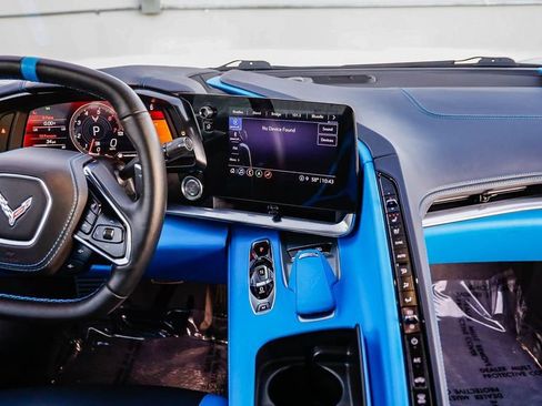 Used 2022 Chevrolet Corvette Stingray w/ Z51 Performance Package image 14