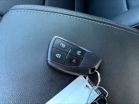 Used 2025 GMC Canyon Elevation w/ Convenience Package AWD/4WD image 36
