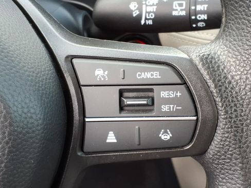 Certified 2023 Honda HR-V LX image 18