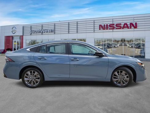 New 2026 Nissan Sentra SL FWD image 4