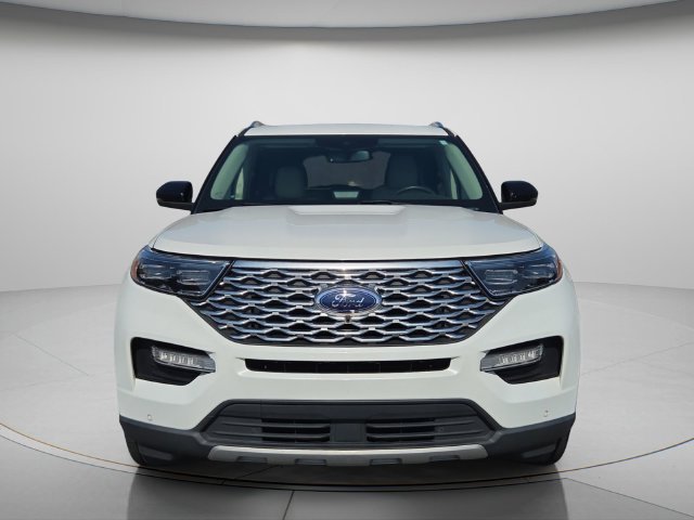 Used 2020 Ford Explorer Platinum w/ Premium Technology Package AWD/4WD image 4