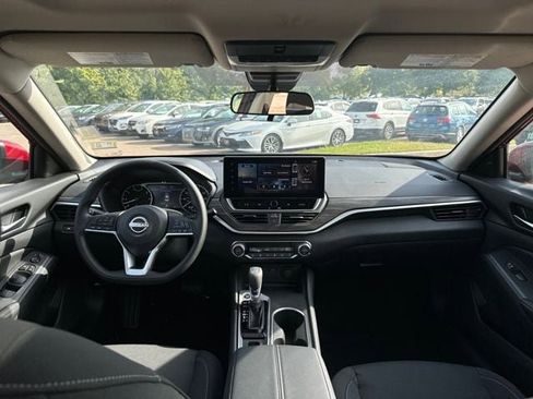 New 2025 Nissan Altima 2.5 SV w/ SV Special Edition Package image 6