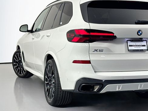 Used 2024 BMW X5 xDrive40i w/ M Sport Package AWD/4WD image 14