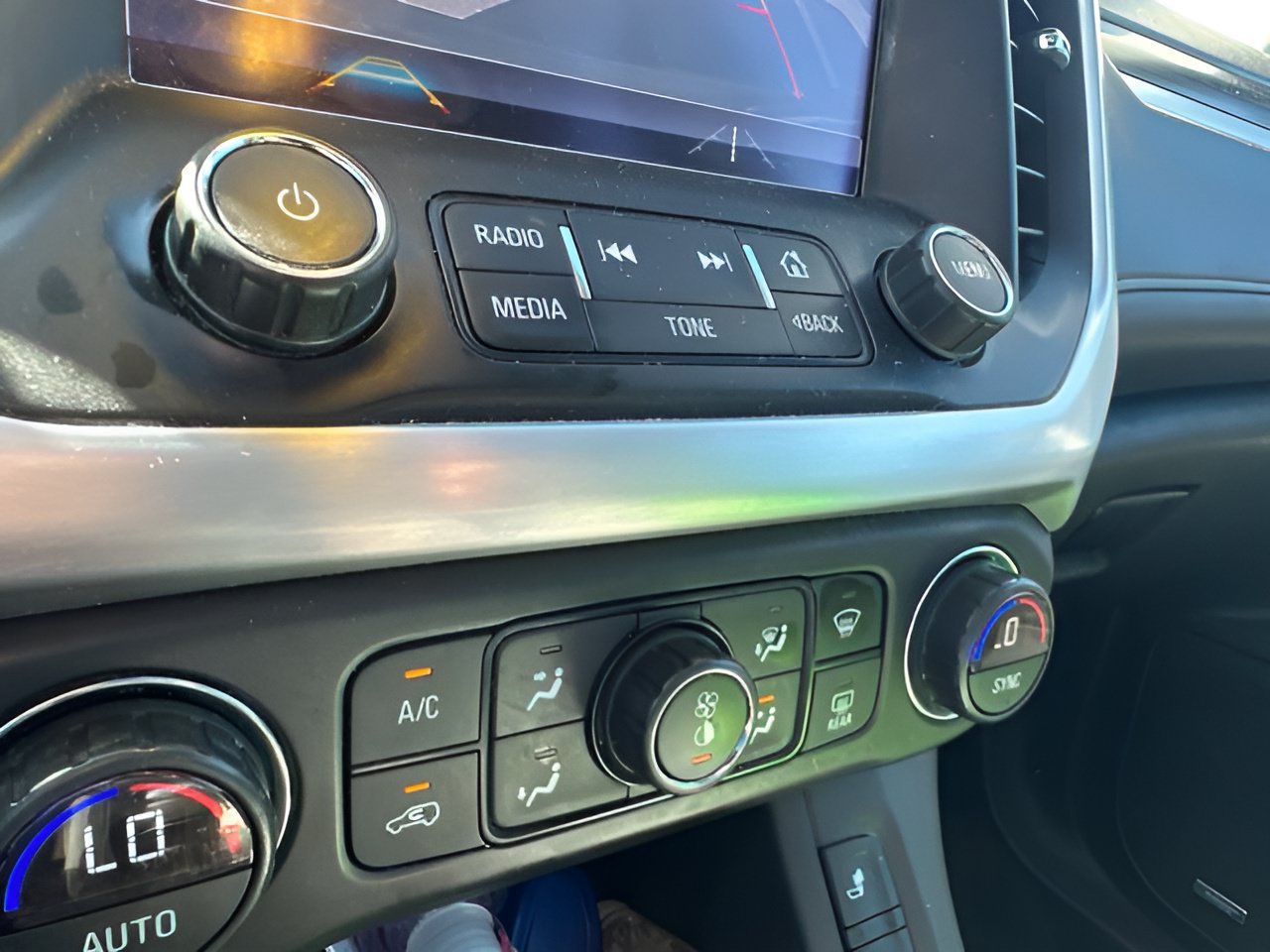 Used 2017 GMC Acadia SLT FWD image 21