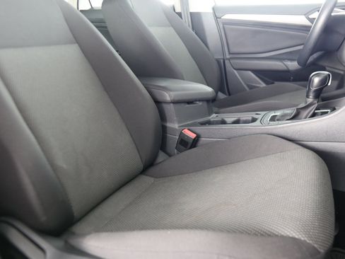 Used 2020 Volkswagen Jetta S w/ Driver Assistance Package image 41