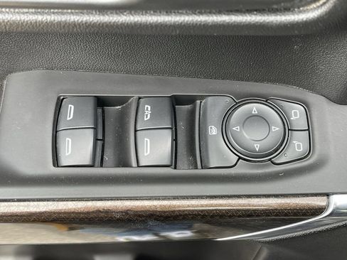 Used 2021 Chevrolet Silverado 1500 RST w/ Convenience Package II AWD/4WD image 23