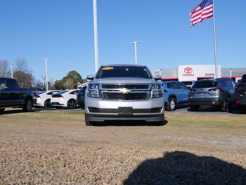 Used 2016 Chevrolet Tahoe LT image 9