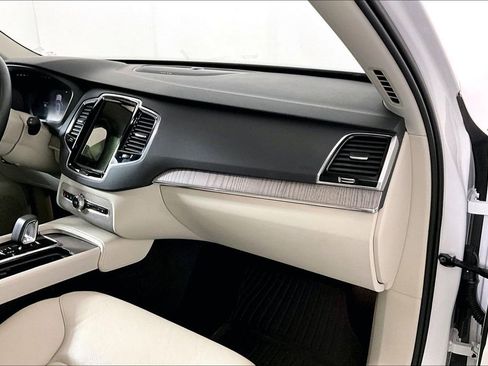 Used 2024 Volvo XC90 B6 Plus w/ Protection Package Premier image 16