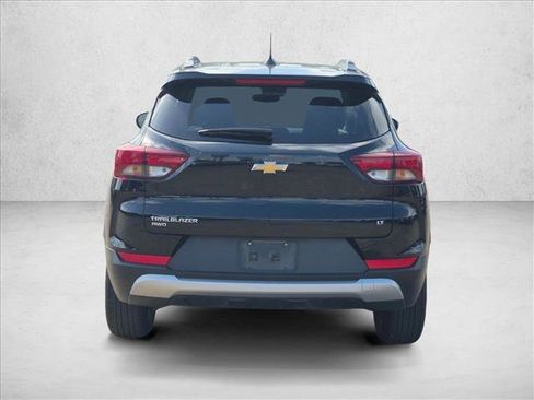 Used 2025 Chevrolet TrailBlazer LT AWD/4WD image 6