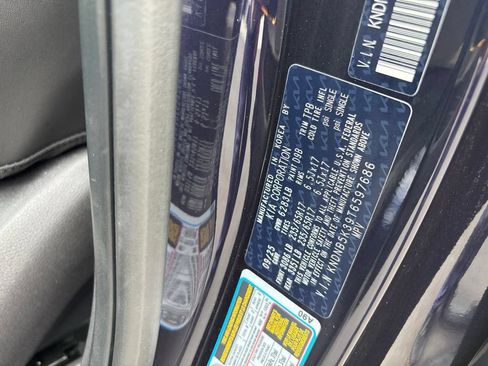 Certified 2026 Kia Carnival FWD image 20