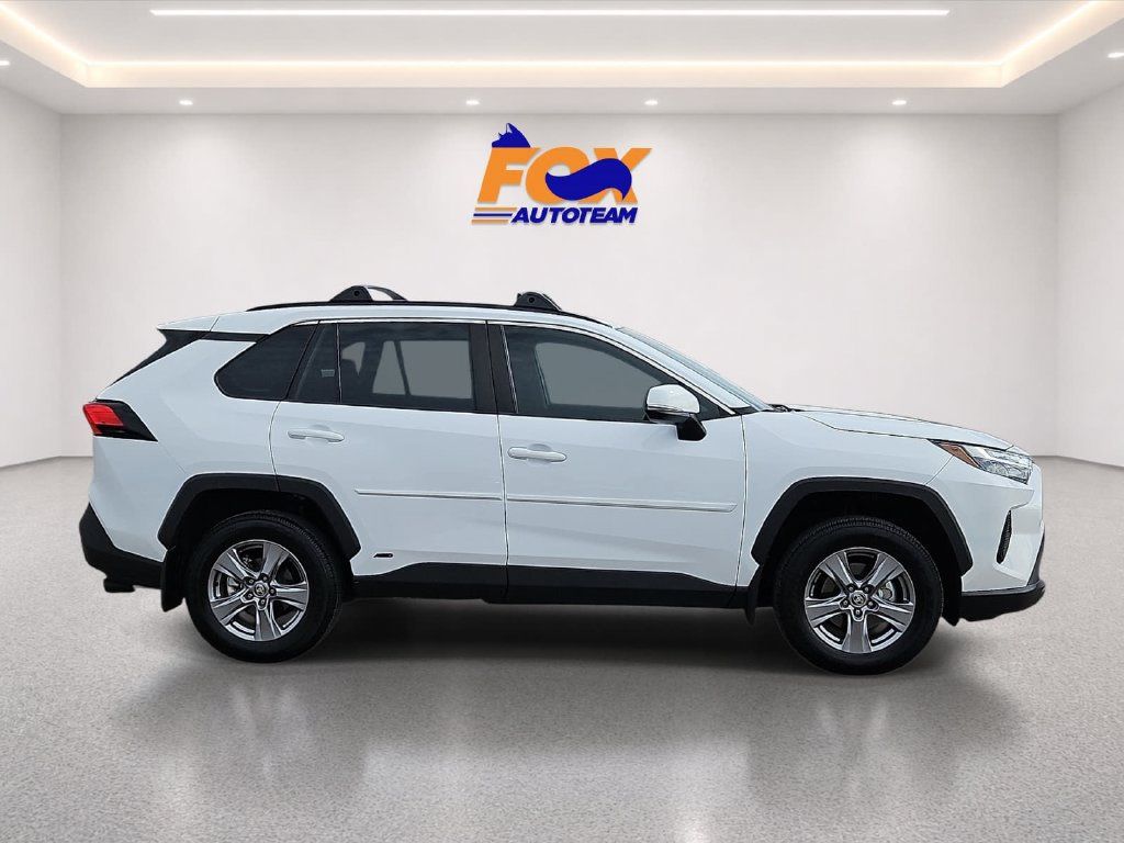 Used 2025 Toyota RAV4 XLE w/ Convenience Package AWD/4WD image 5