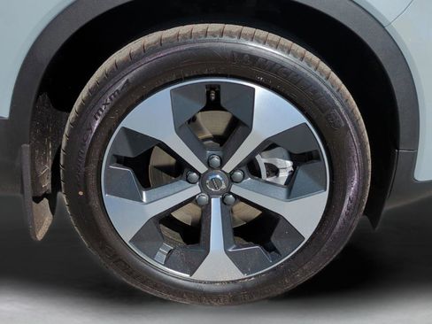 New 2025 Volvo XC40 B5 Core w/ Protection Package Premier image 11