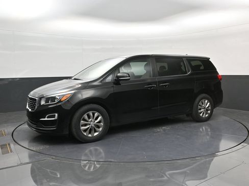 Used 2020 Kia Sedona LX FWD image 4