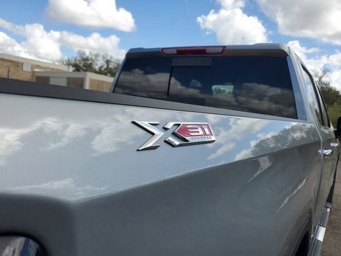 New 2026 GMC Sierra 1500 SLT w/ SLT Premium Plus Package AWD/4WD image 10