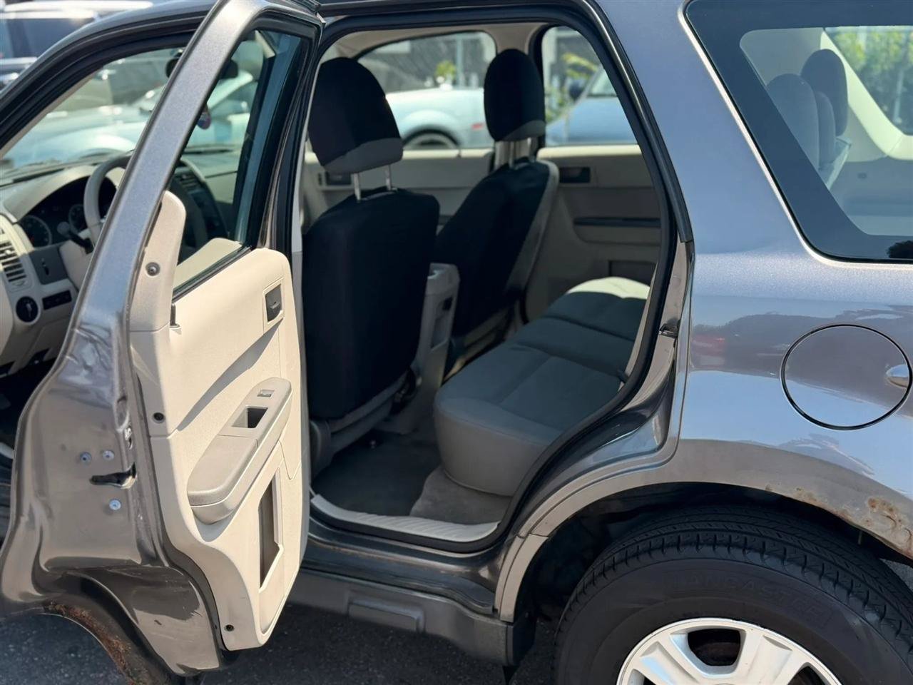 Used 2012 Ford Escape XLS FWD image 30